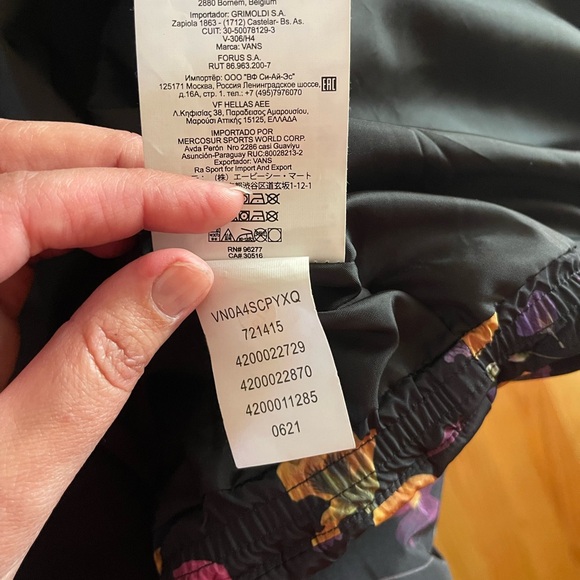 Vans Multicolor Floral Puffer Jacket - Picture 8 of 9